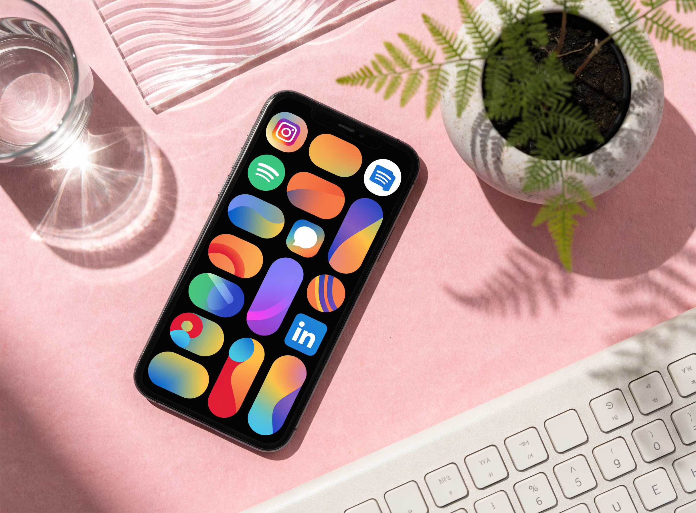 Rosé-farbenes Titelbild mit mehreren Plattform-App-Icons — Ratgeber OnlyFans Alternativen im Vergleich von Candy Creator Agency.